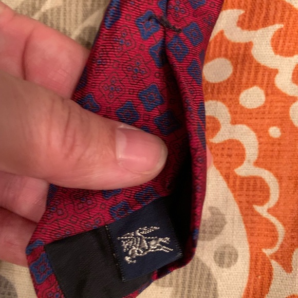 Burberry’s of London men’s tie - Picture 3 of 4